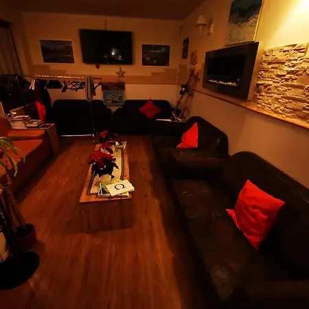 Four Seasons Hotel 3*