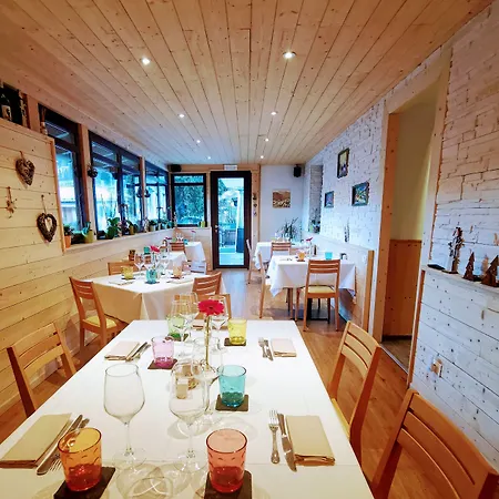 Hotel Tarvisio Four Seasons 3*
