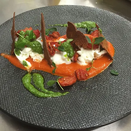 Hotel Four Seasons 3*